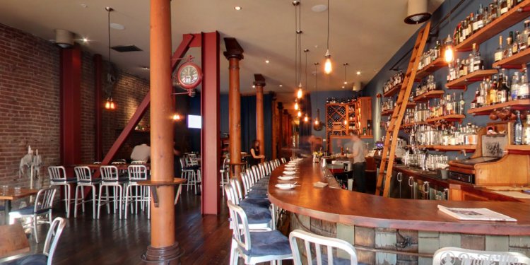 Martin West Bar
