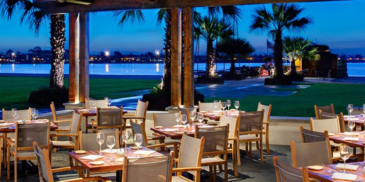 Oceanfront Restaurants in San Diego